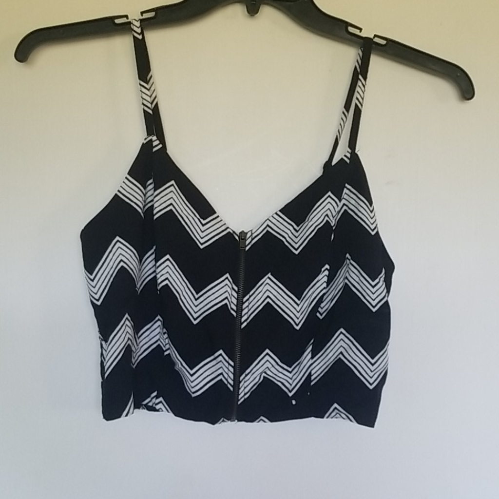Chevron Pattern Crop Top